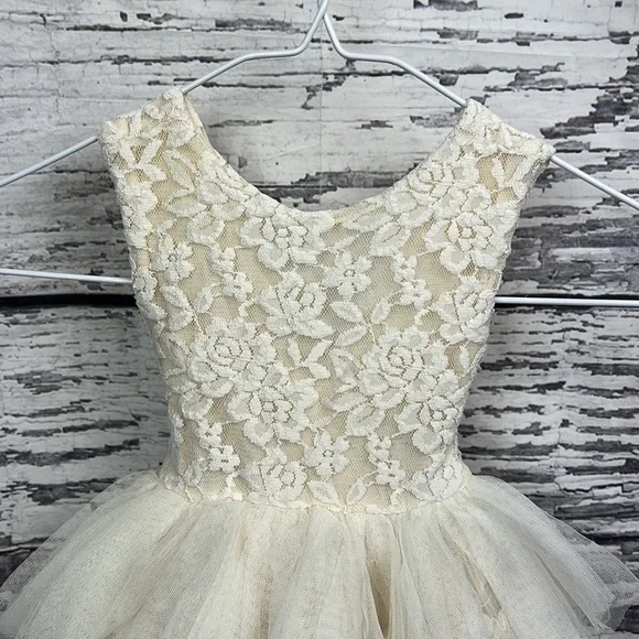 Madeleine Dress Ivory - Size 2T/3T - Picture 5 of 10